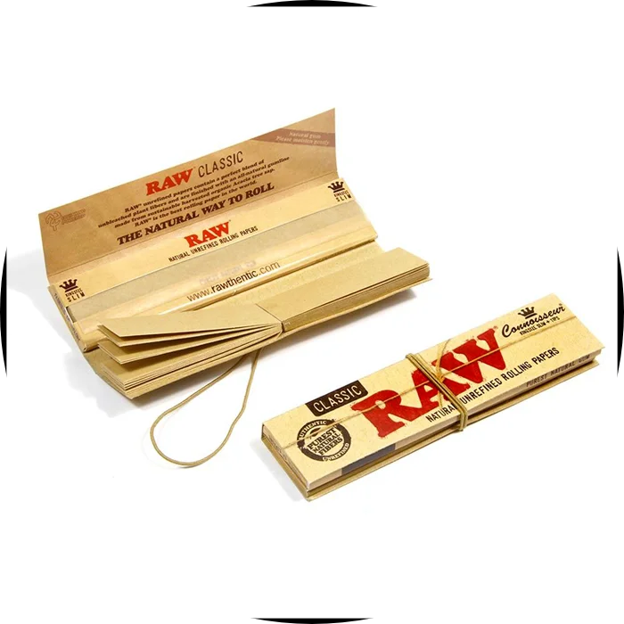 RAW Classic Connoisseur King Size smēķēšanas papīru buklets ar filtriem, nebalināts dabīgs papīrs